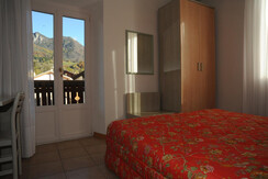 CAMERA DOPPIA B CAMERA DOPPIA B