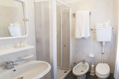 bagno tripla 1 - Copia br bagno tripla 1 - Copia br