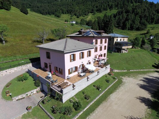 Albergo Alpino dall'alto