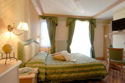 camera-relax-bookingcom