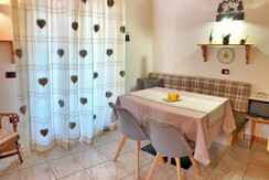 Snapseed (1) Snapseed (1)