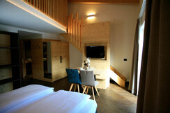 FAMILY 1 (2) FAMILY 1 (2)