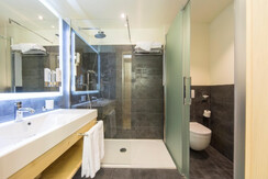 JS-FAM-COMF-BAGNO JS-FAM-COMF-BAGNO