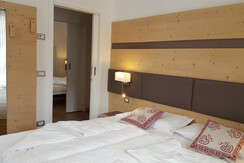 Suite Paganella camera sx verso camera dx per inte Suite Paganella camera sx verso camera dx per inte