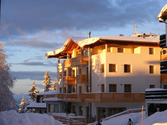 Hotel Alpine Mugon