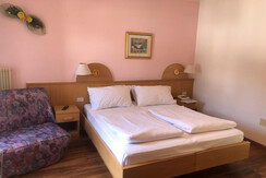 707164E7-6C68-4105-BE60-64E7C42A78BA 707164E7-6C68-4105-BE60-64E7C42A78BA