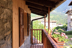 purple-apartment-balcony-tenno-1 (1)