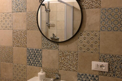 purple-apartment-bathroom-tenno-2