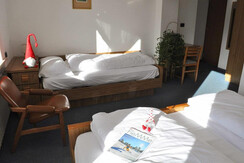 CAMERA TRIPLA STANDARD