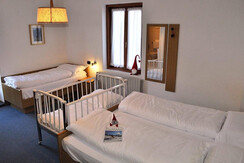 CAMERA TRIPLA STANDARD + CULLA