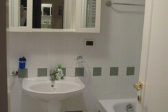 bagno stanza con vasca