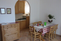 Zona cucina e pranzo