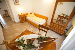 106 - Camera con due letti singoli 106 - Camera con due letti singoli