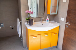 Bagno Rosso Ciliegia 1 Bagno Rosso Ciliegia 1