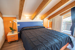 Camera Rosso Ciliegia Camera Rosso Ciliegia