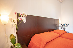 Camera Singoli Giallo Limone (2) Camera Singoli Giallo Limone (2)