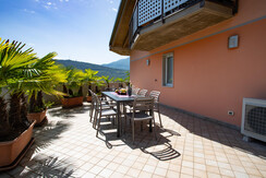 Esterno Arancio 1 Esterno Arancio 1