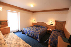 STANZA QUADRUPLA FOTO 2 (1)