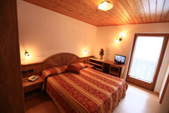 STANZA DOPPIA FOTO 1 IMG_4900