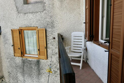 52DDDE15-ADFE-4185-8208-680121689A7A_1_105_c - Cop