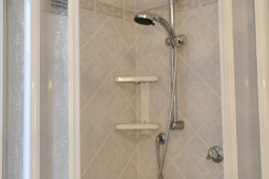 44422BF4-5773-4E4B-8D72-EB6911E931C8_1_105_c