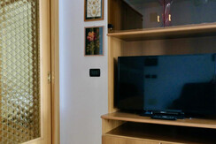 ACEF102A-68AD-4A4D-844F-830AFE2FF42C_1_105_c