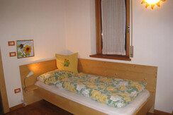 Calendula letto bed Bett