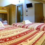  Photo of 4-bed room