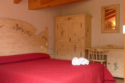 Camera Genziana Camera Genziana