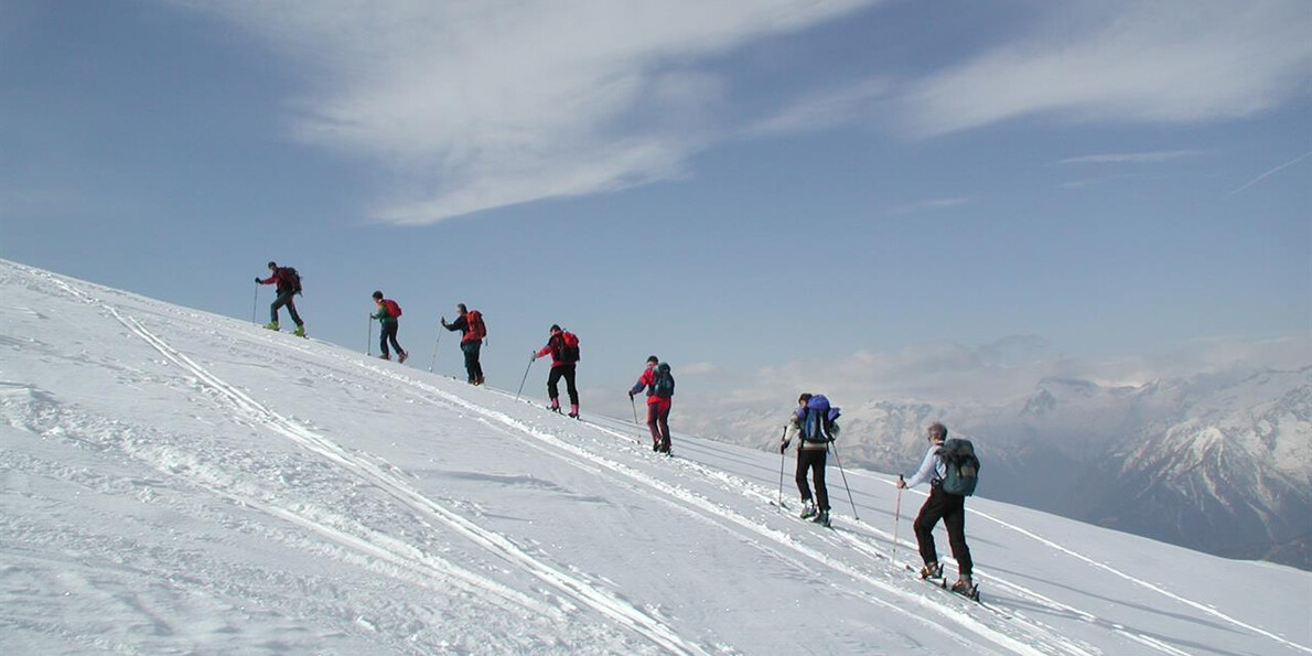 4 Top Locations for Ski mountaineering in Spring