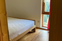 47cb5db0-1b6d-46e8-9840-7e44812f69da