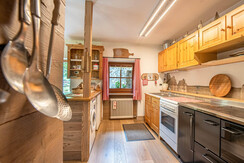 cucina-mas-del-bortol-chalet-baita-valdirabbi-tren