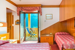 camera tripla classic_3 camera tripla classic_3