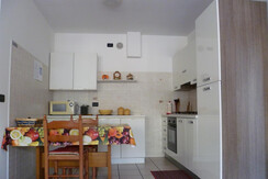 zona giorno: cucina attrezzata zona giorno: cucina attrezzata