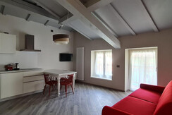 052fa556-8206-45d1-8827-f5dca6e28c08