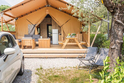 Glamping Safari Tent Deluxe 2