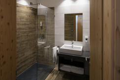 Capanna_Presena_1 Capanna_Presena_1