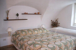 Carli Rossella -  camera Carli Rossella -  camera