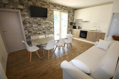 Cucina Soggiorno Garda. Cucina Soggiorno Garda.