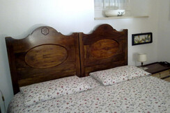 camera con letto matrimoniale