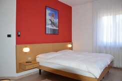 camera doppia lato strada senza balcone 