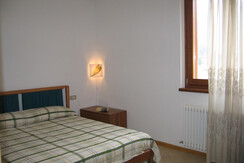 CAMERA MATRIMONIALE CAMERA MATRIMONIALE