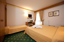 camera doppia con 3° lettino aggiunto