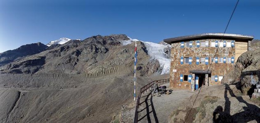 Rifugio Cevedale "Guido Larcher"