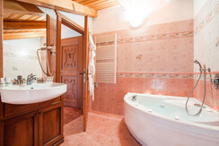 Bagno Alpenrose Tirolese 2 Bagno Alpenrose Tirolese 2
