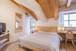 camera-26-high camera-26-high