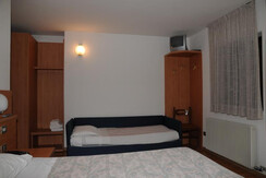 profilo camera 3 letti