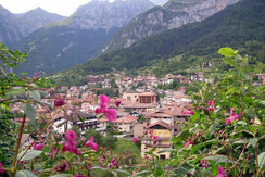 veduta di SLorenzo in Banale