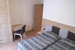 camera g  (1) camera g  (1)