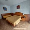  Photo of Triple room, shower, toilet, no smoker